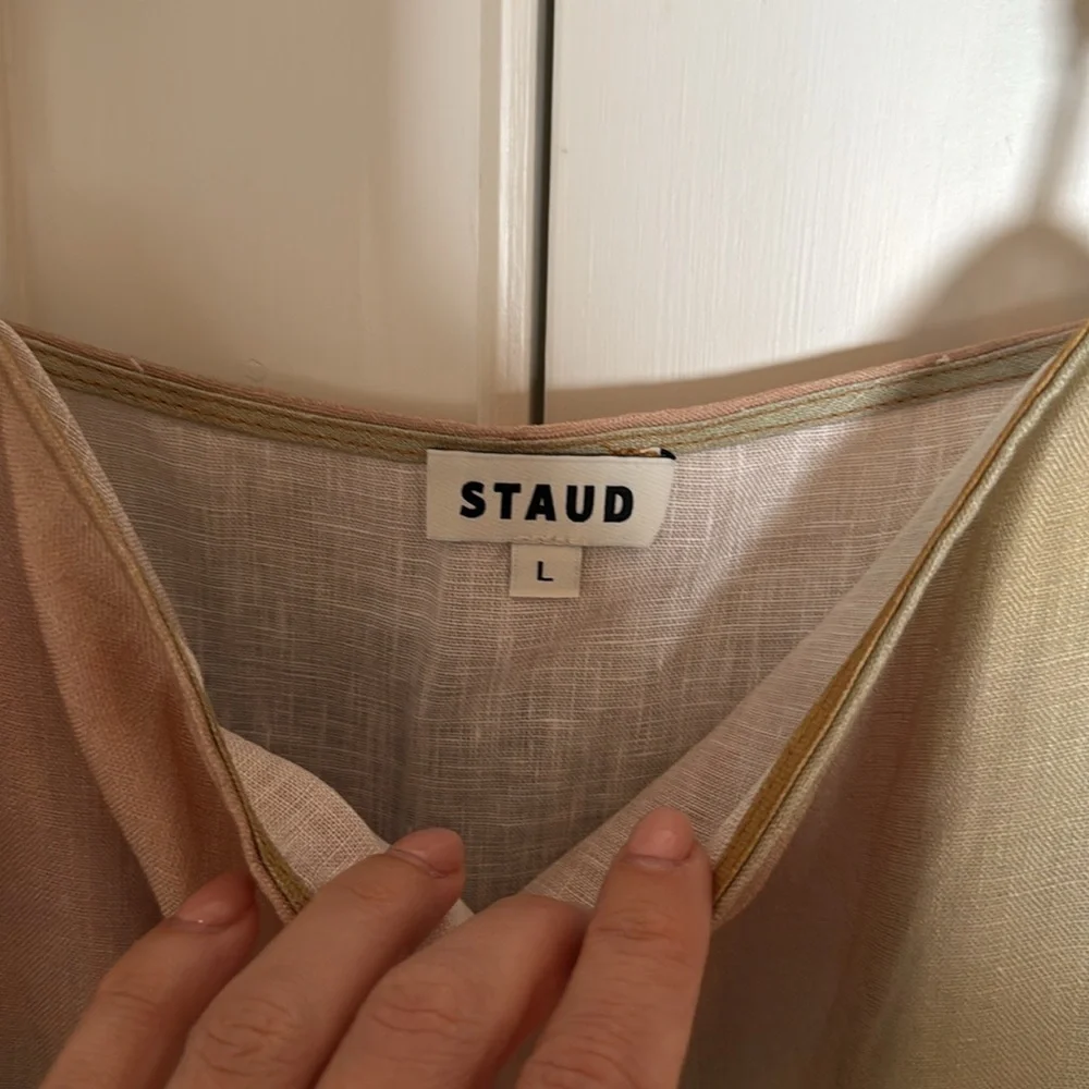 LAURA LINEN DRESS PASTEL CLOUDS. Worn once. Absolutely stunning dress. - Picture 2 of 8